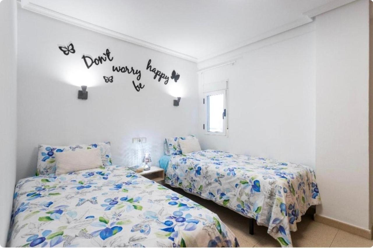 Payma Apartments بينايدورم المظهر الخارجي الصورة